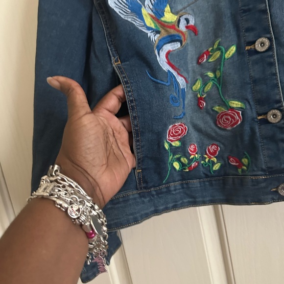 Baccini Embroidered Denim Jacket with Floral and Bird Design - Picture 3 of 8